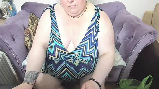 fashiona's Live XXX Chat