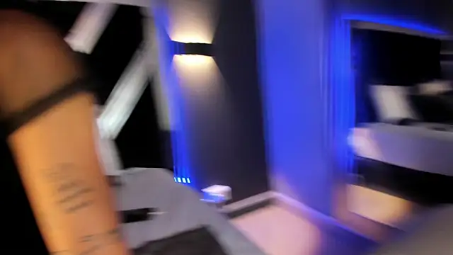 AllanaOrtiz__'s Live XXX Chat