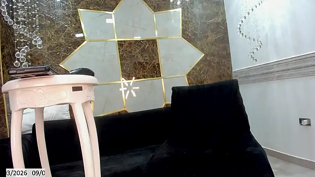 Show de Thiana_Rogers na webcam