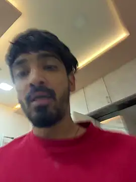 hornyguy271192 Adlı Modelin Canlı XXX Sohbeti