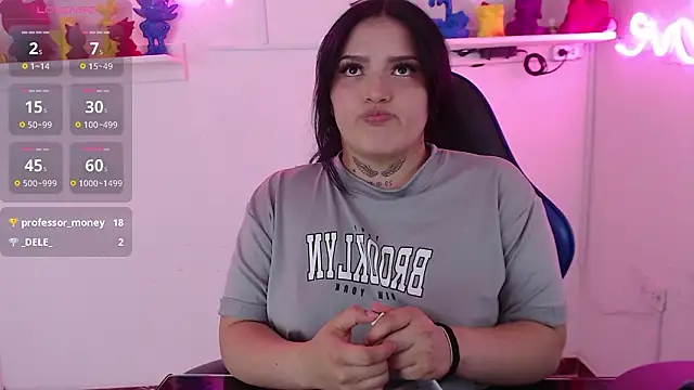 sari_belle's Live XXX Chat