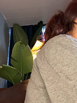 Canneela Adlı Modelin Canlı XXX Sohbeti