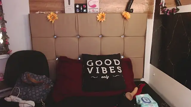 MIA__SPENCER Live XXX-Chat