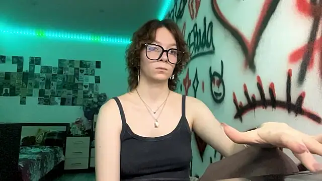 Show modela Hellawaisner na web-kameri