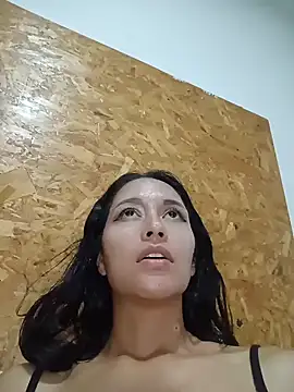 Czat XXX na żywo – SofiaHairy