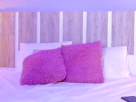 EmilySearss' Live XXX Chat