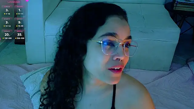 R3d_Moonss__ Live XXX-chat