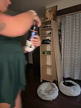 Živý XXX chat SuzyCatzz