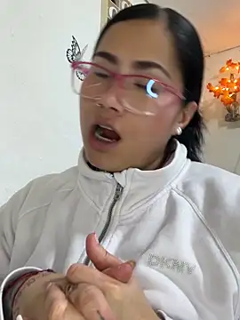 Sweet__Nurse1's Webcam Show