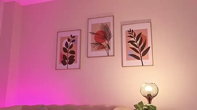 Chat XXX en directo de DahianaWalcott