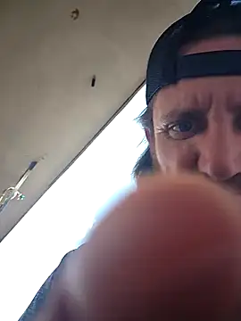 Csirhc: διαδικτυακό σόου στην κάμερα