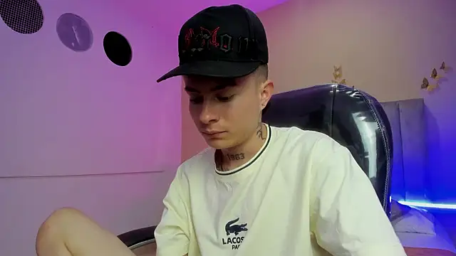 Nascary_Fox's Live XXX Chat