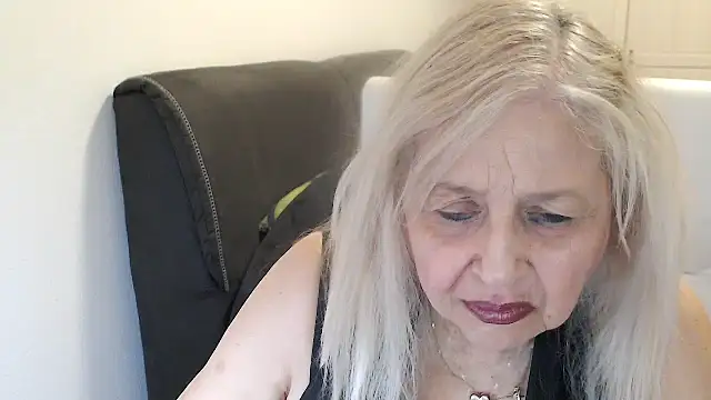 Chat +18 de SusiLifeXXX ao vivo