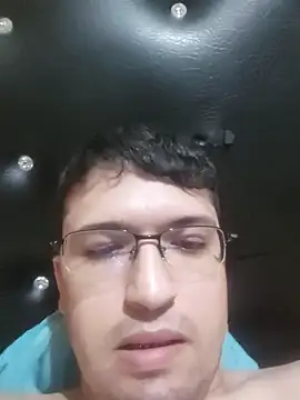 Deibyguzman Show in webcam