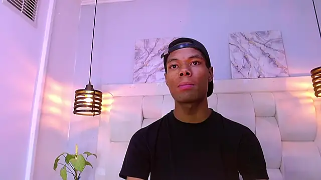 Chat XXX ao vivo de Santiago_Ortiz_