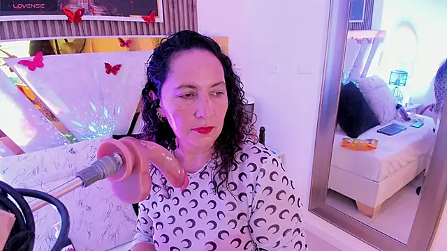 Luna_Naughty1 即時 XXX 聊天