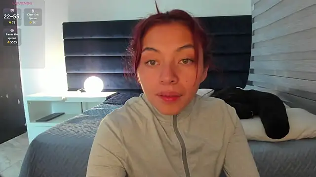 melanie_roux__: онлайн-секс-чат