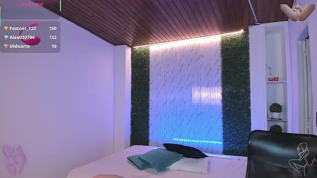 Chat +18 de victoria_mooree ao vivo