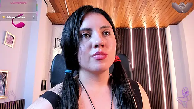 XXX chat uživo modela Alicee_Broownn