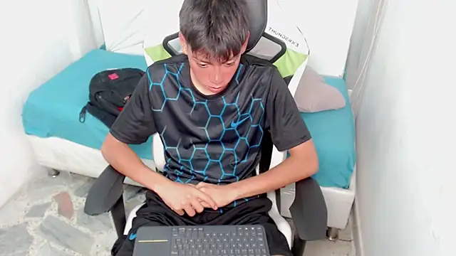 Liarr_'s Live XXX Chat