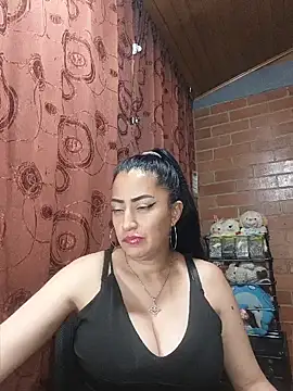 Alexandrina Adlı Modelin Canlı XXX Sohbeti