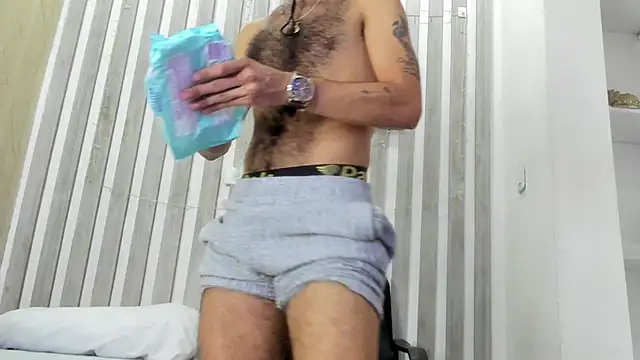 EthanGrey: онлайн-секс-чат