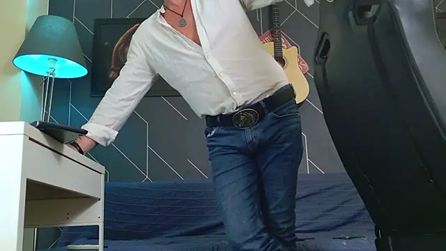 ChrisKox: онлайн-секс-чат