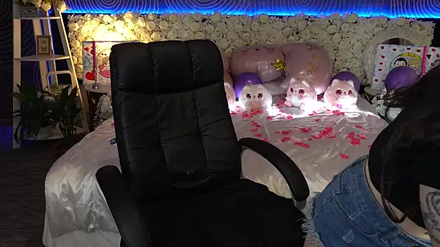 Živý XXX chat BabyFlowerr