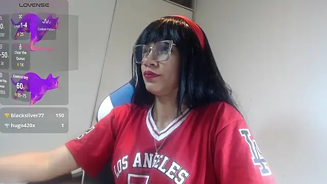 KittyKardyのライブXXXチャット