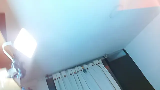 holly_and_honey69 라이브 XXX 채팅