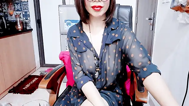 แชท XXX สดของ Miu-Le