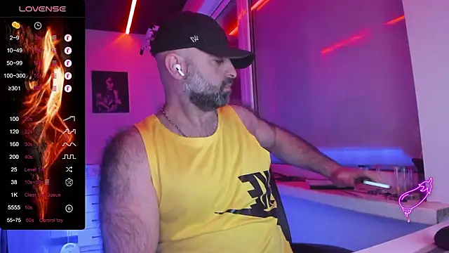 HAIR-MAN's Live XXX Chat