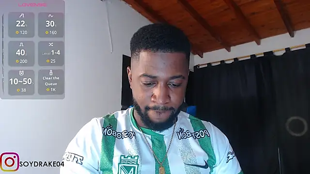 Drake_Nassir4's Live XXX Chat