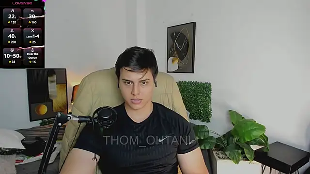 Thom_Ohtani's Live XXX Chat