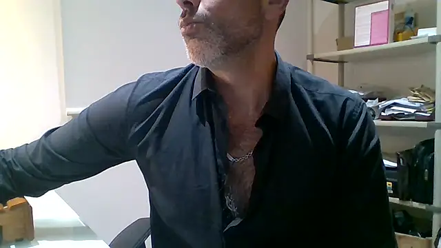 66MA69's Live XXX Chat