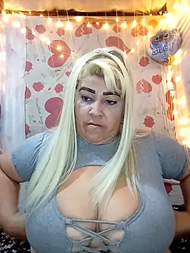 Онлайн чат XXX BonniAdams