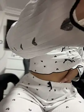 JuanitaMore01 即時 XXX 聊天