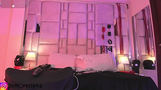 Dom_venena 现场XXX聊天