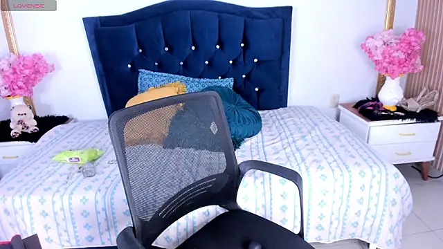 Chat XXX Live Inaya_Khalifa