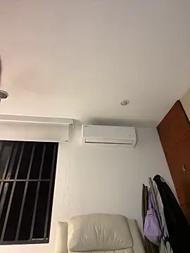 RojitasTeaseX_ 即時 XXX 聊天