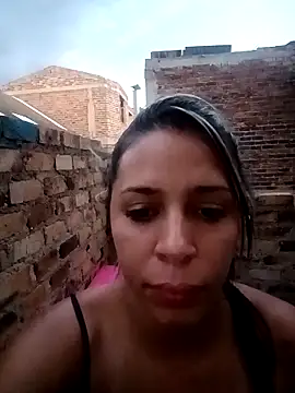 kiki_milu – Live XXX-chat