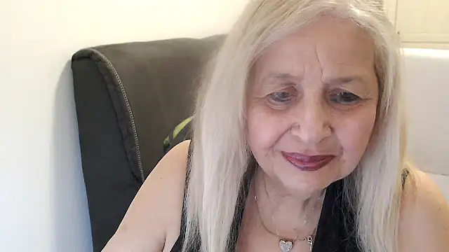 SusiLifeXXX Adlı Modelin Canlı XXX Sohbeti