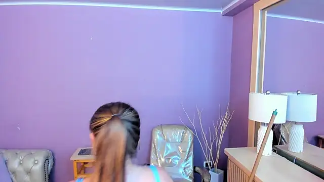 Chat +18 de nathalie_rossel ao vivo