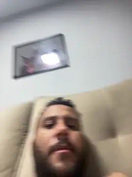 RodrigoBarbudoMT's Live XXX Chat