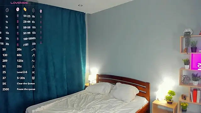 IsaVesco's Live XXX Chat