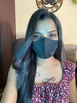 its_ur_flora Adlı Modelin Canlı XXX Sohbeti