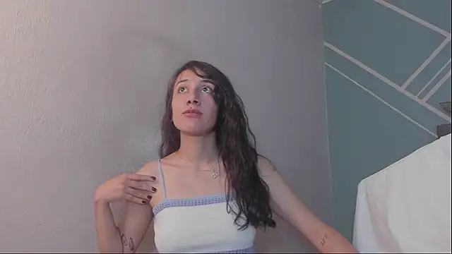 Lucy-Bluesea: онлайн-секс-чат