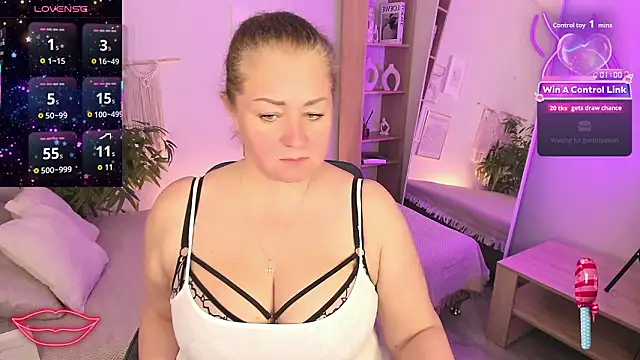 JenniferLight: онлайн-секс-чат