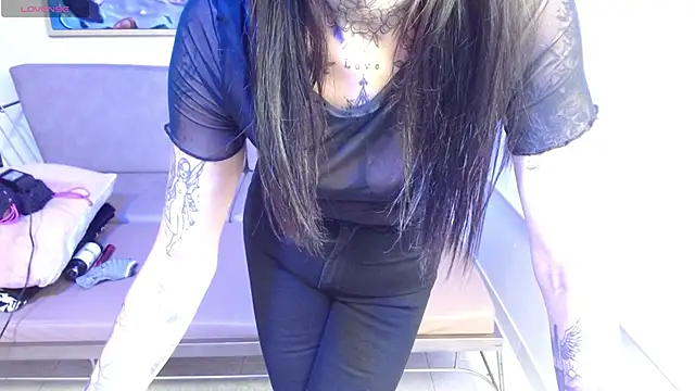 Roxanne_vale 现场XXX聊天