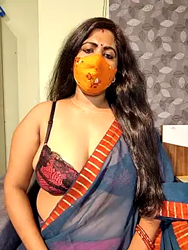 Show modela Poly_bhabi na web-kameri